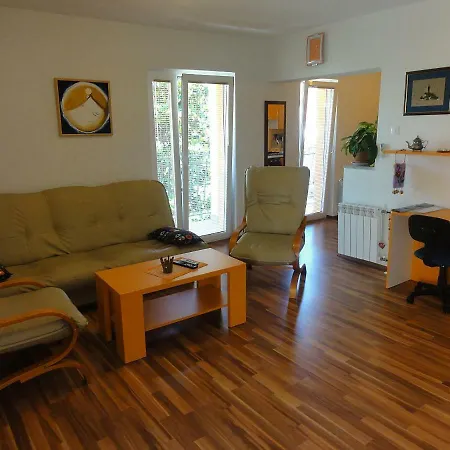 Cozy Ernesto*good Location*rovinj شقة *